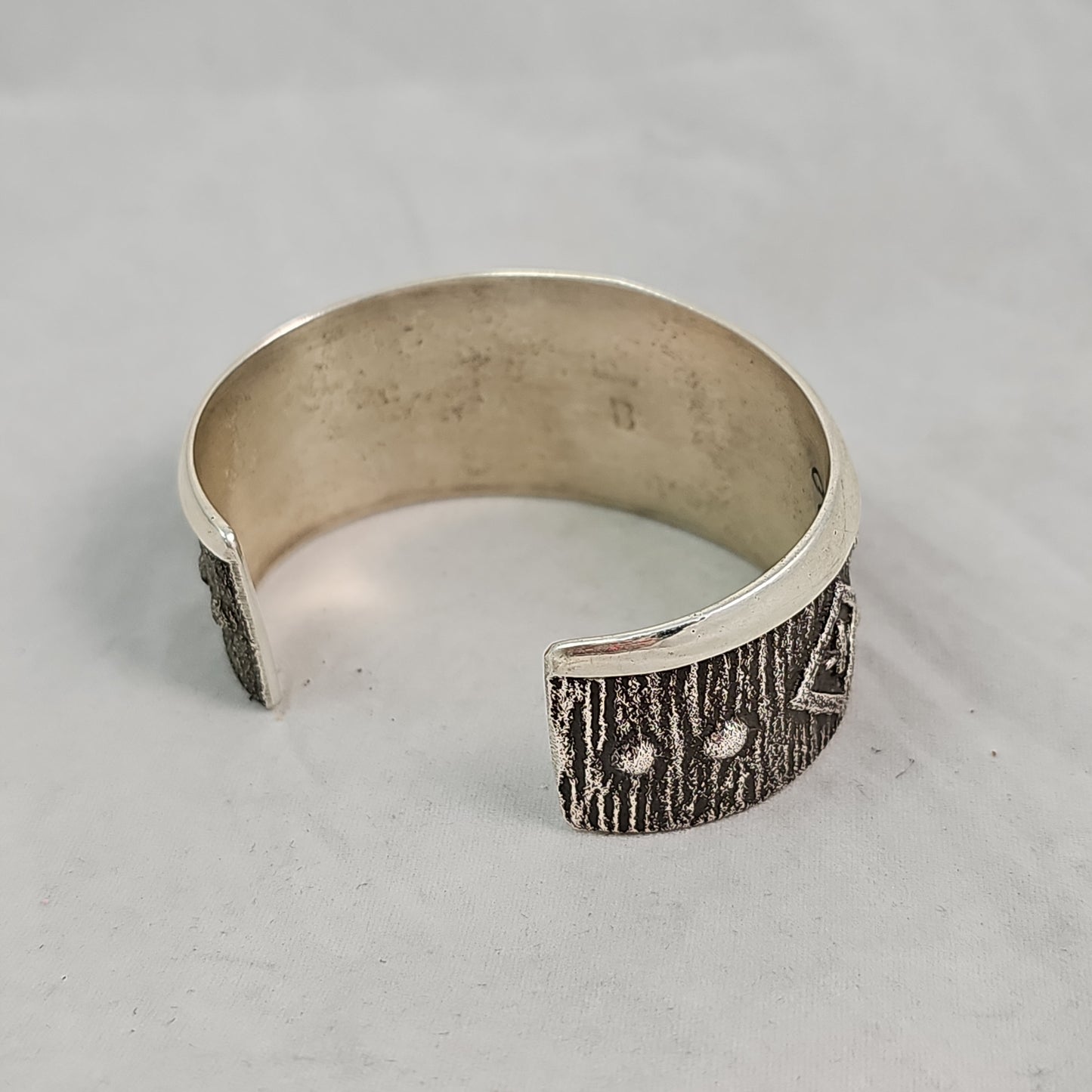 Cross tufa cast cuff