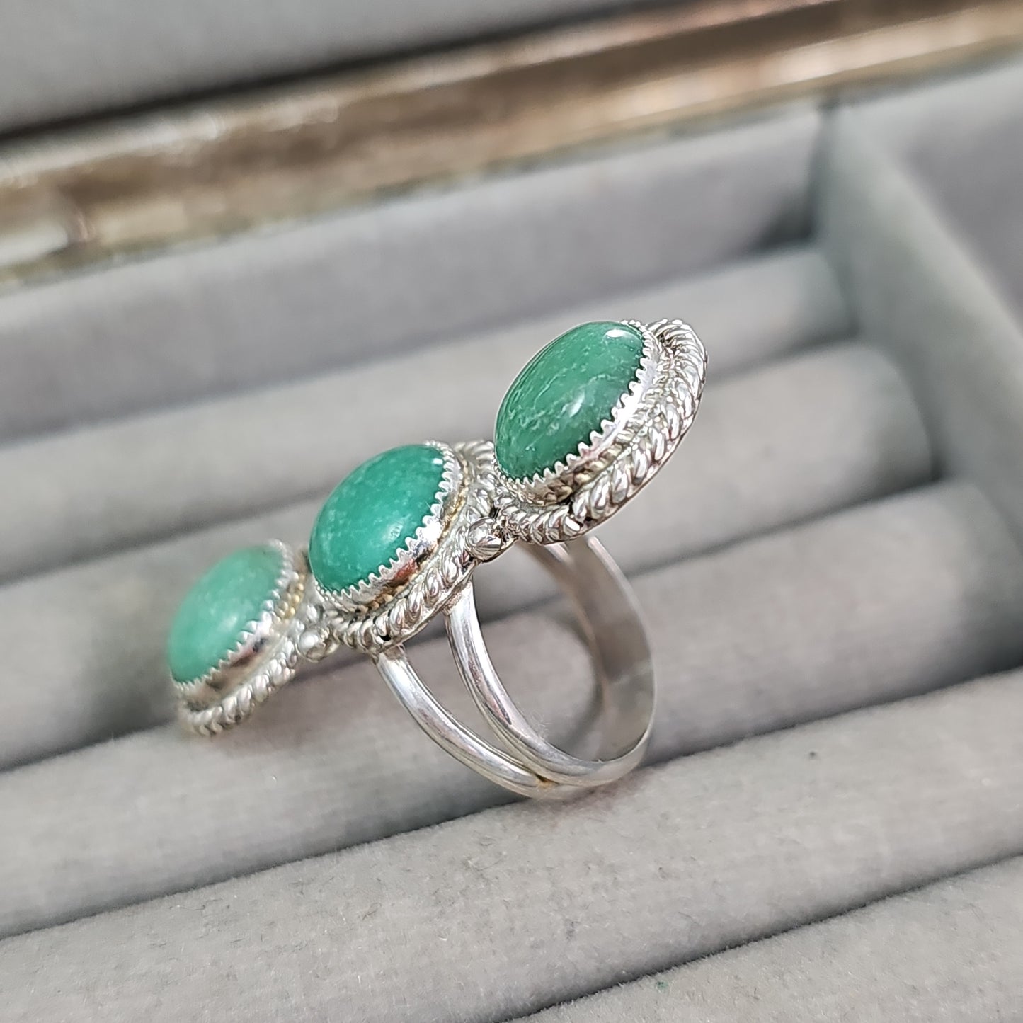 Green turquoise ring