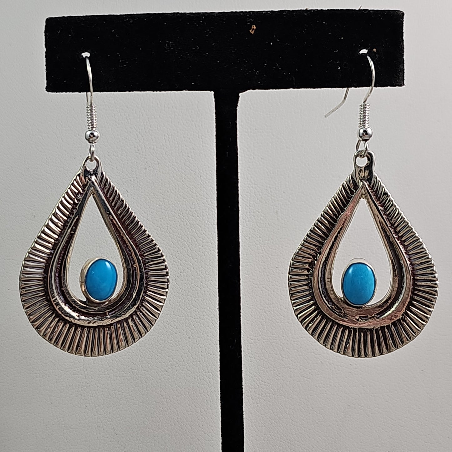 Teardrop earrings