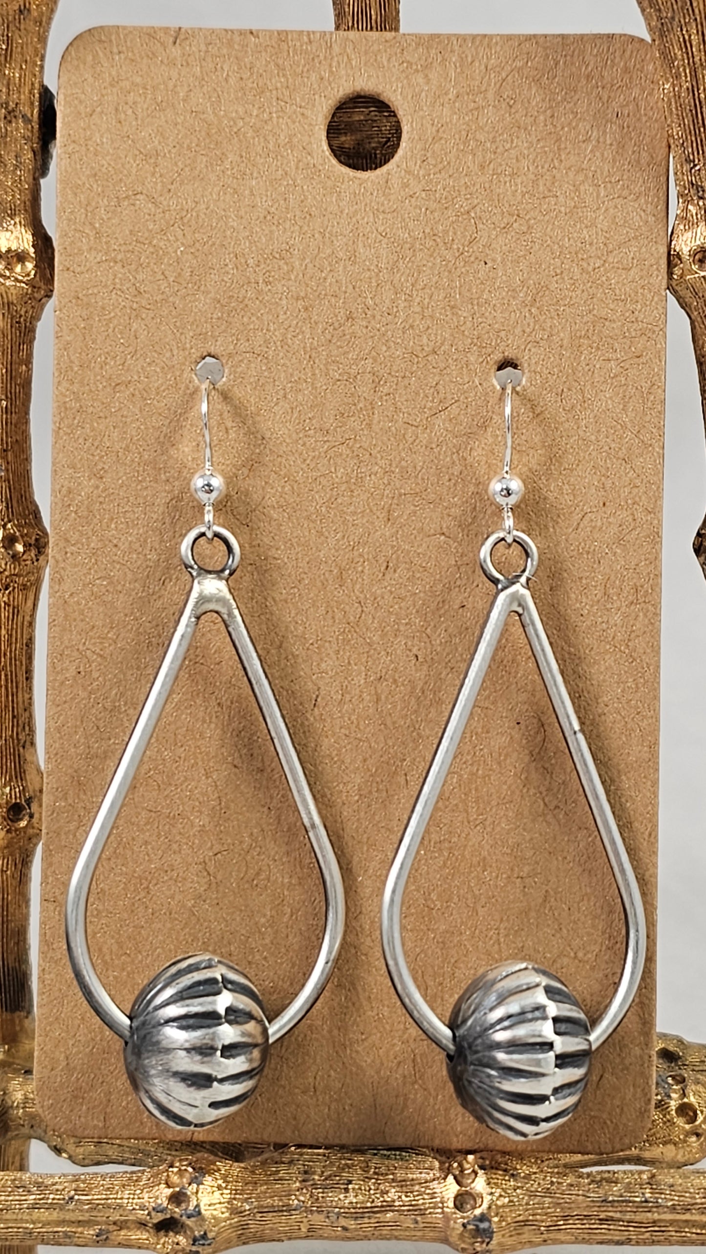 Trapeze fluted earrings