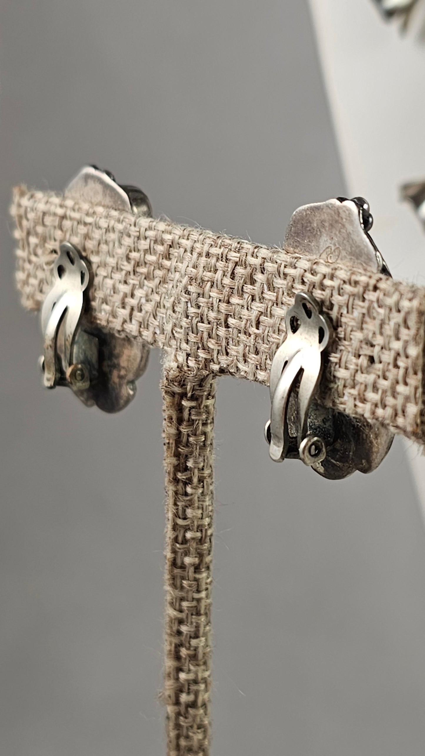 Black mother of pearl & coral squash blossom set