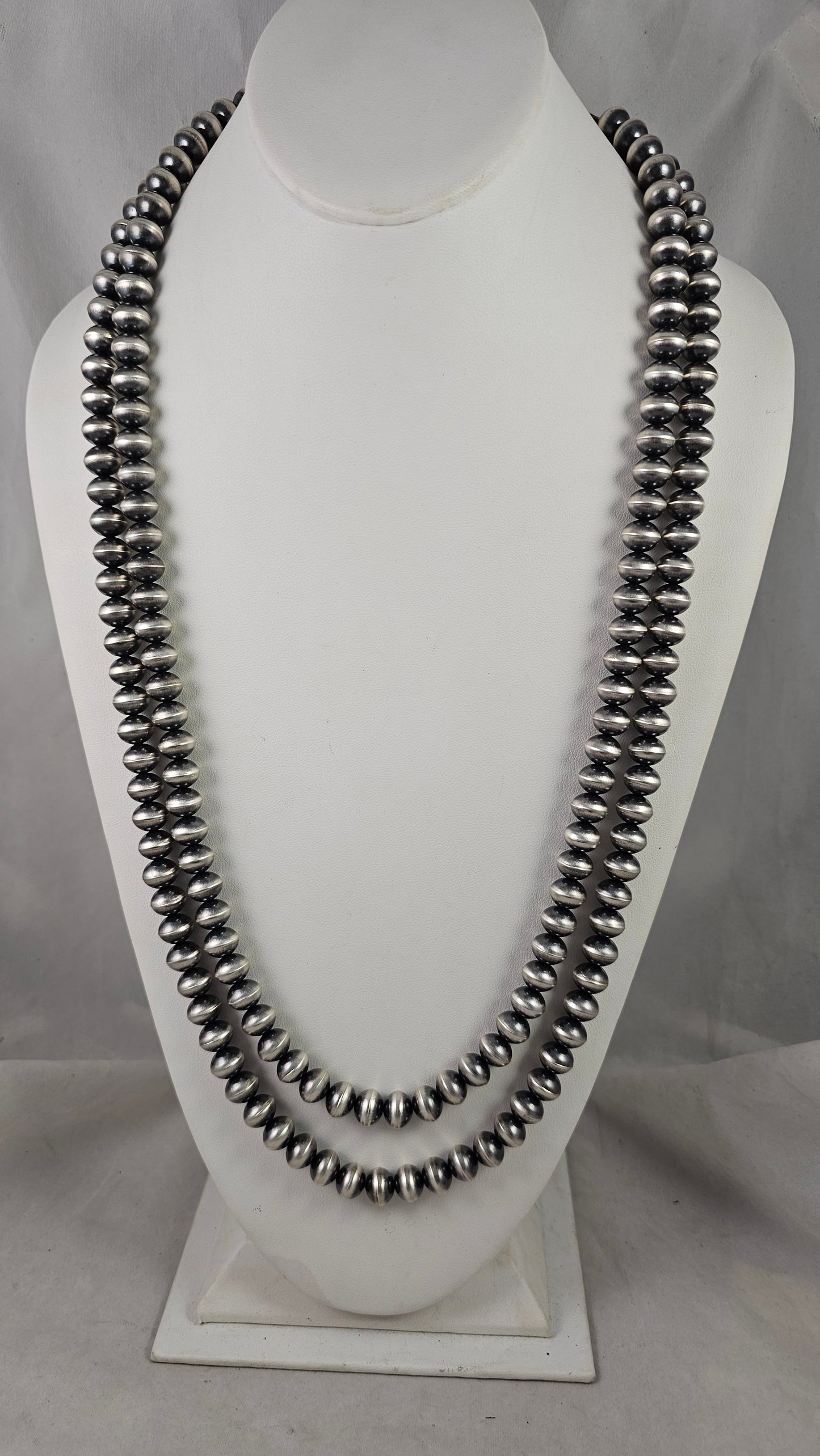 NAVAJO PEARLS 60" 10mm