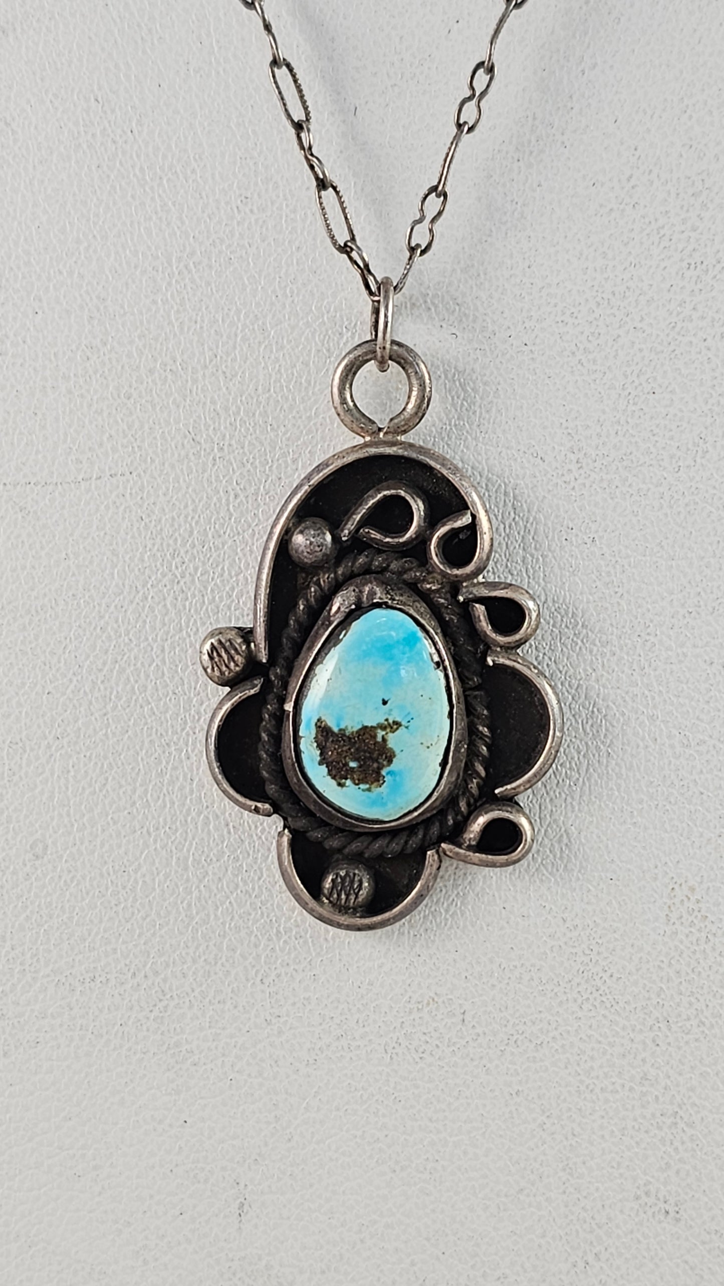 Vintage turquoise necklace