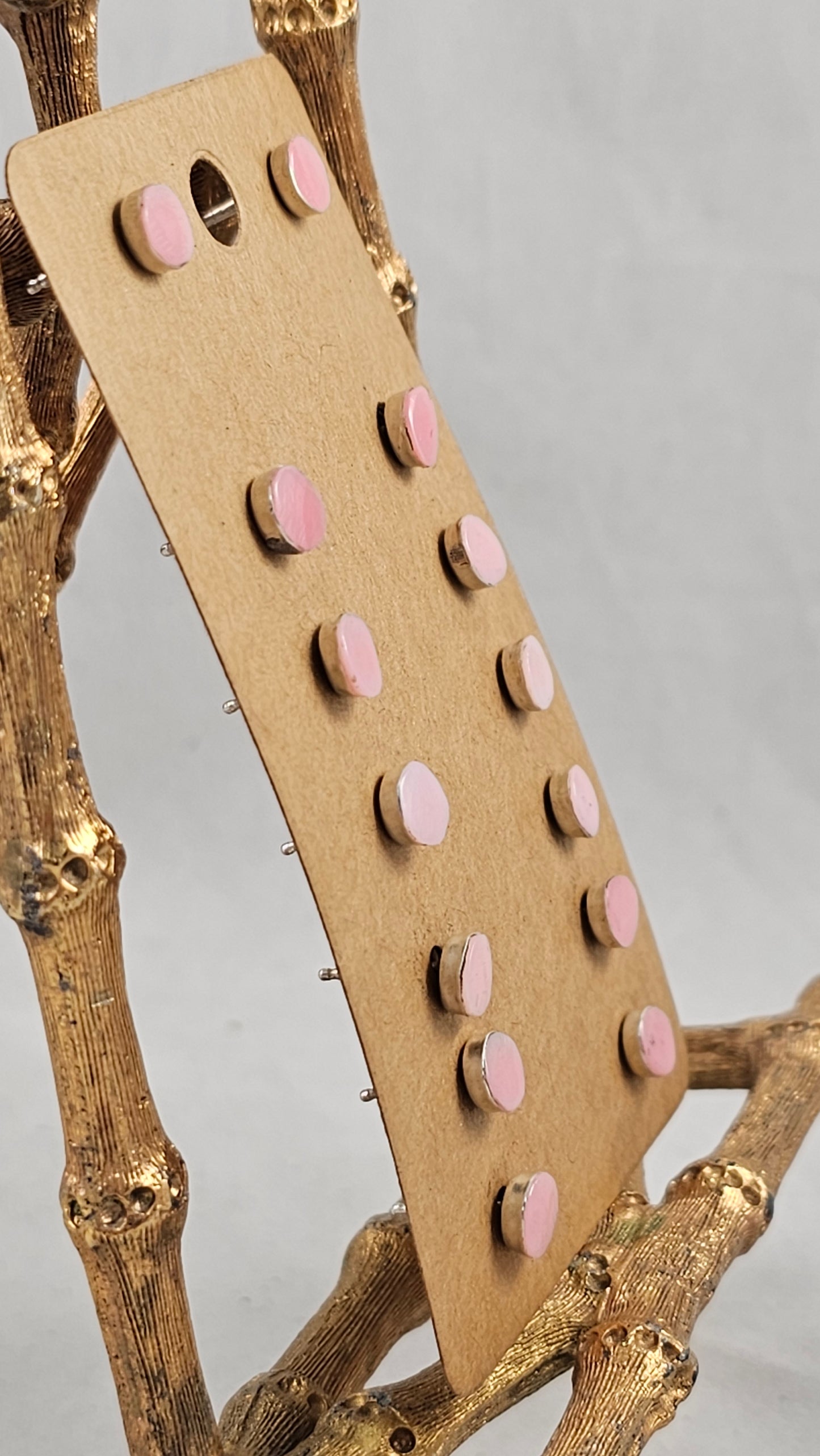 Conch shell eracer studs