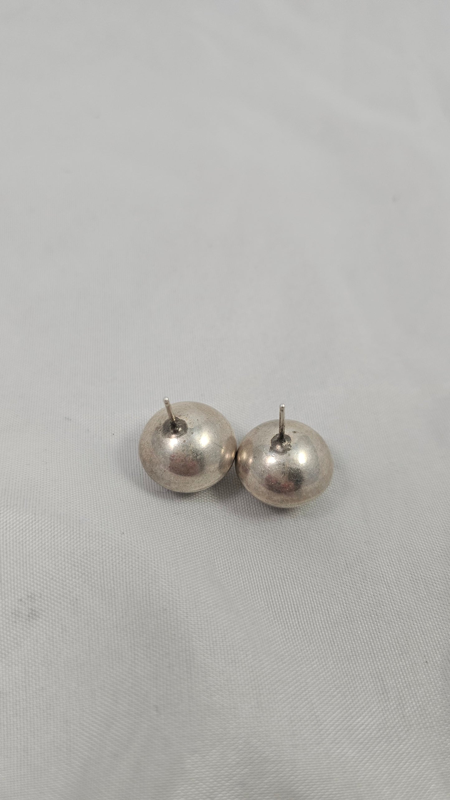 Vintage Navajo pearl post earrings
