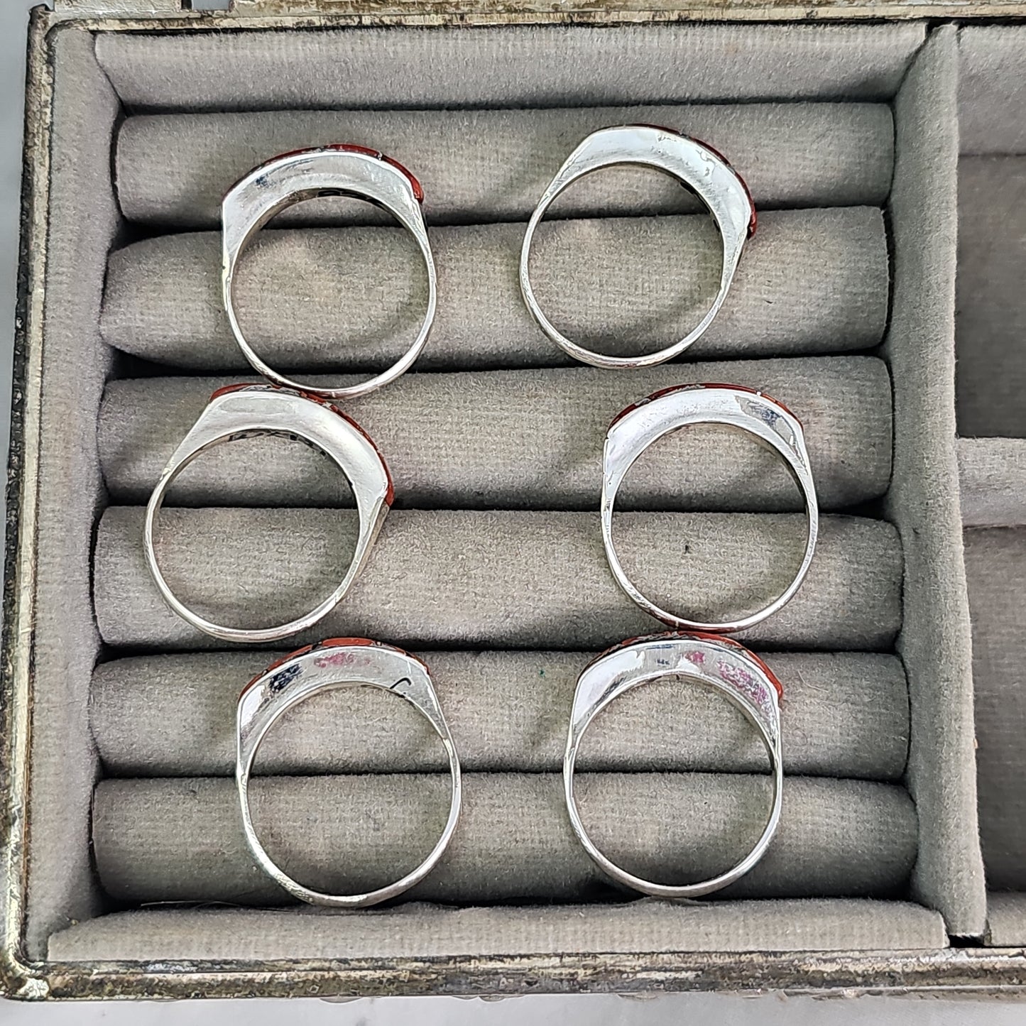 Coral band ring
