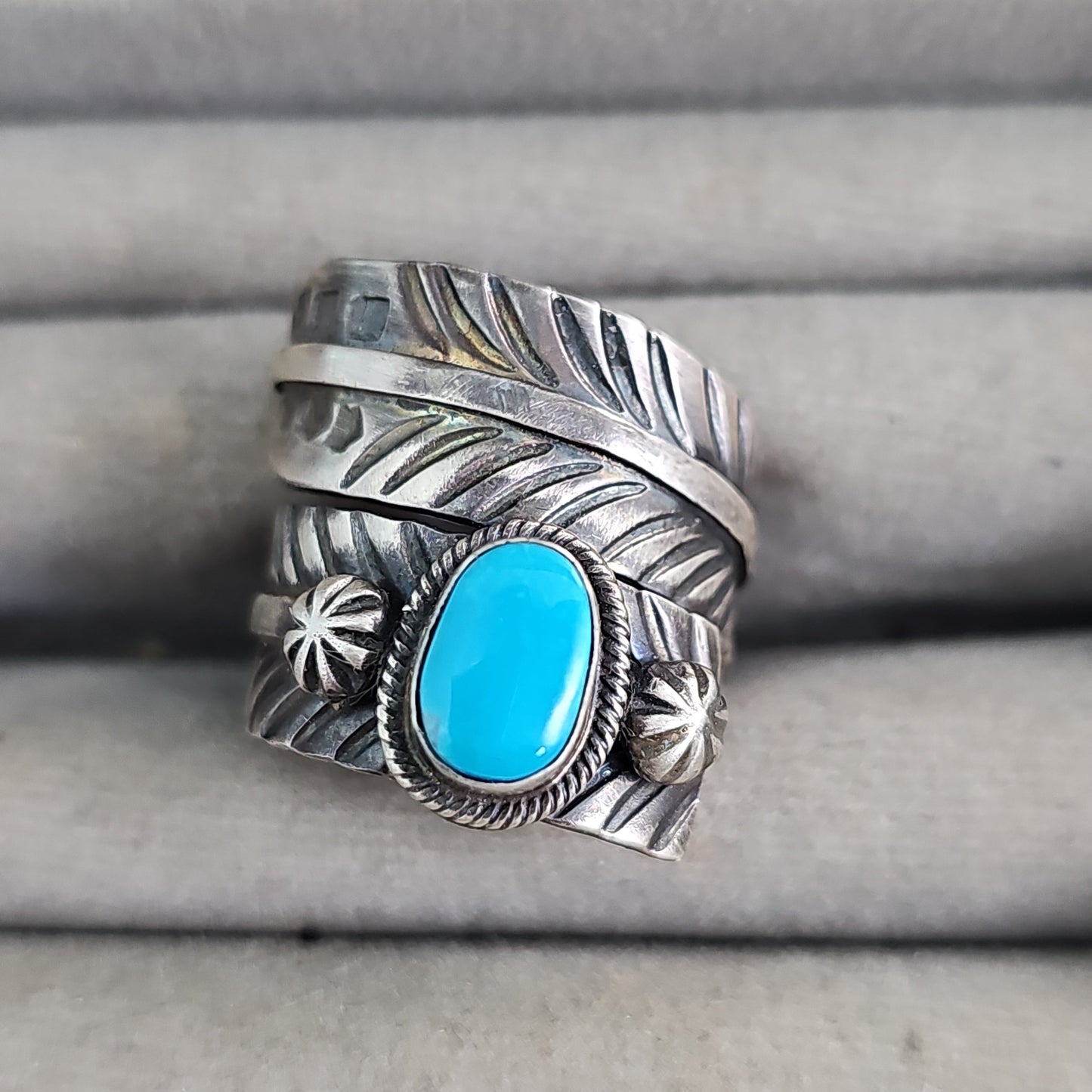 Feather ring