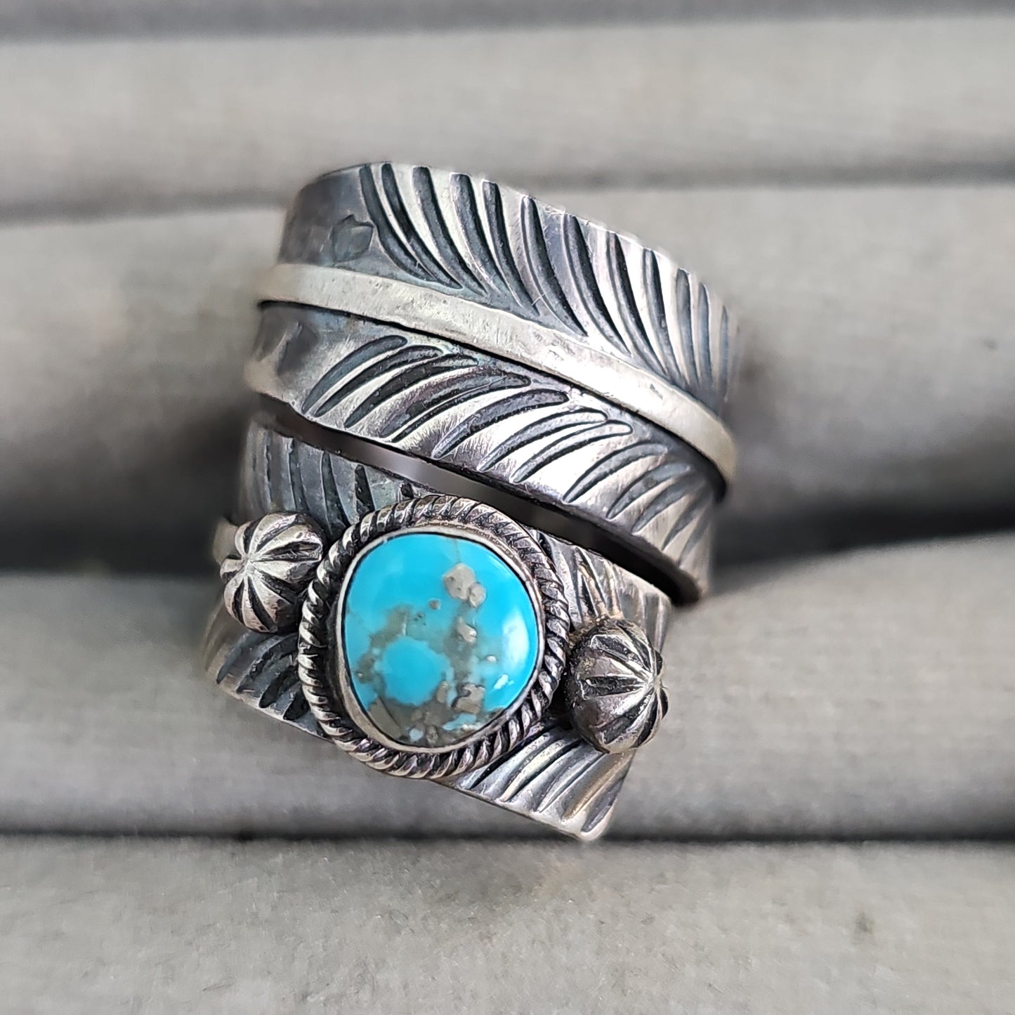 Feather ring