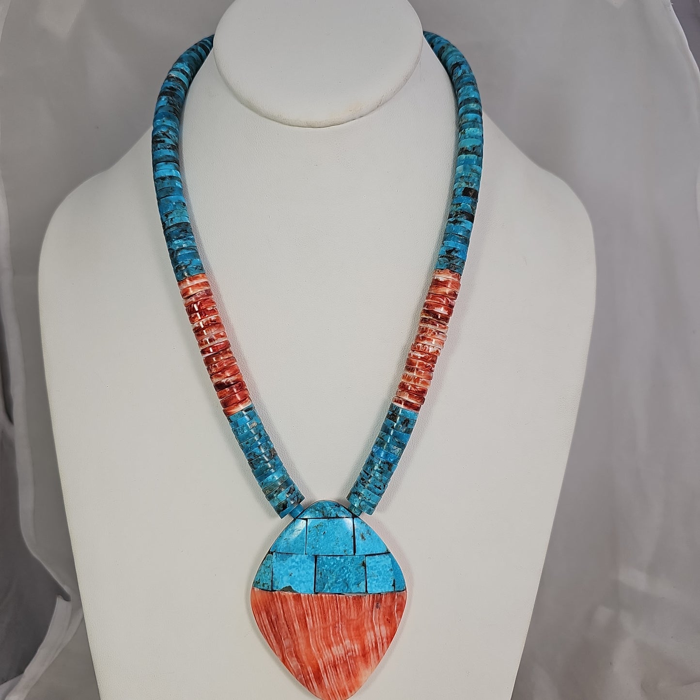 Santo Domingo turquoise & spiney shell necklace