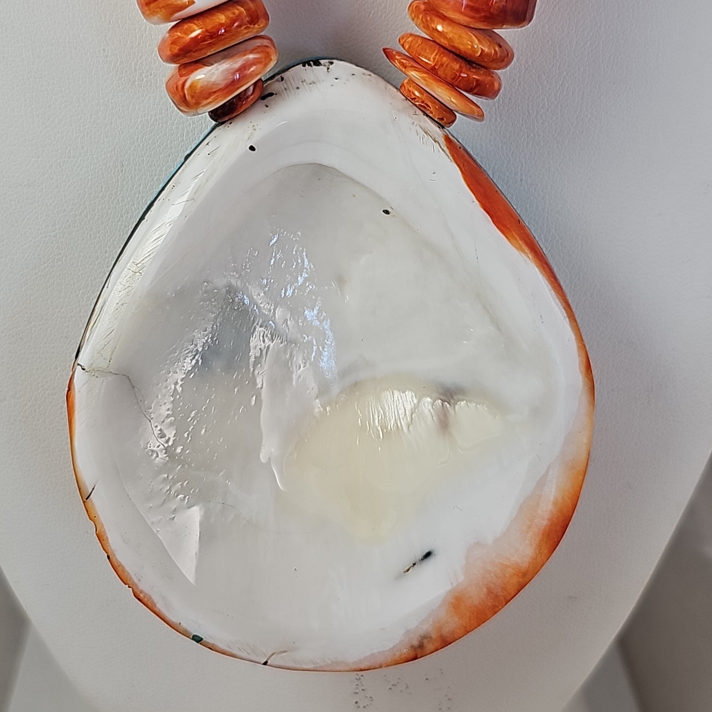 Santo Domingo spiney shell heshi necklace