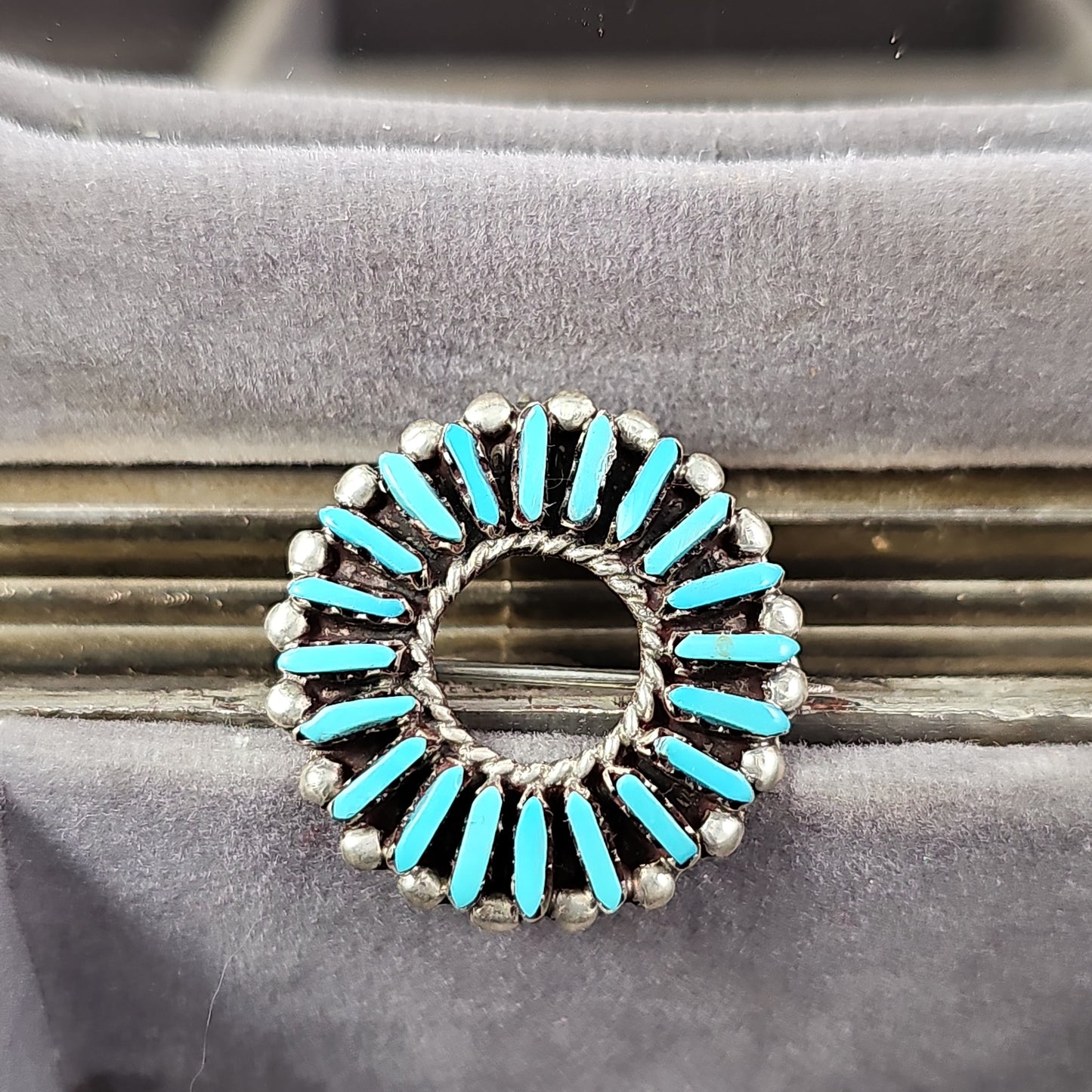 Zuni needlepoint pin or pendant