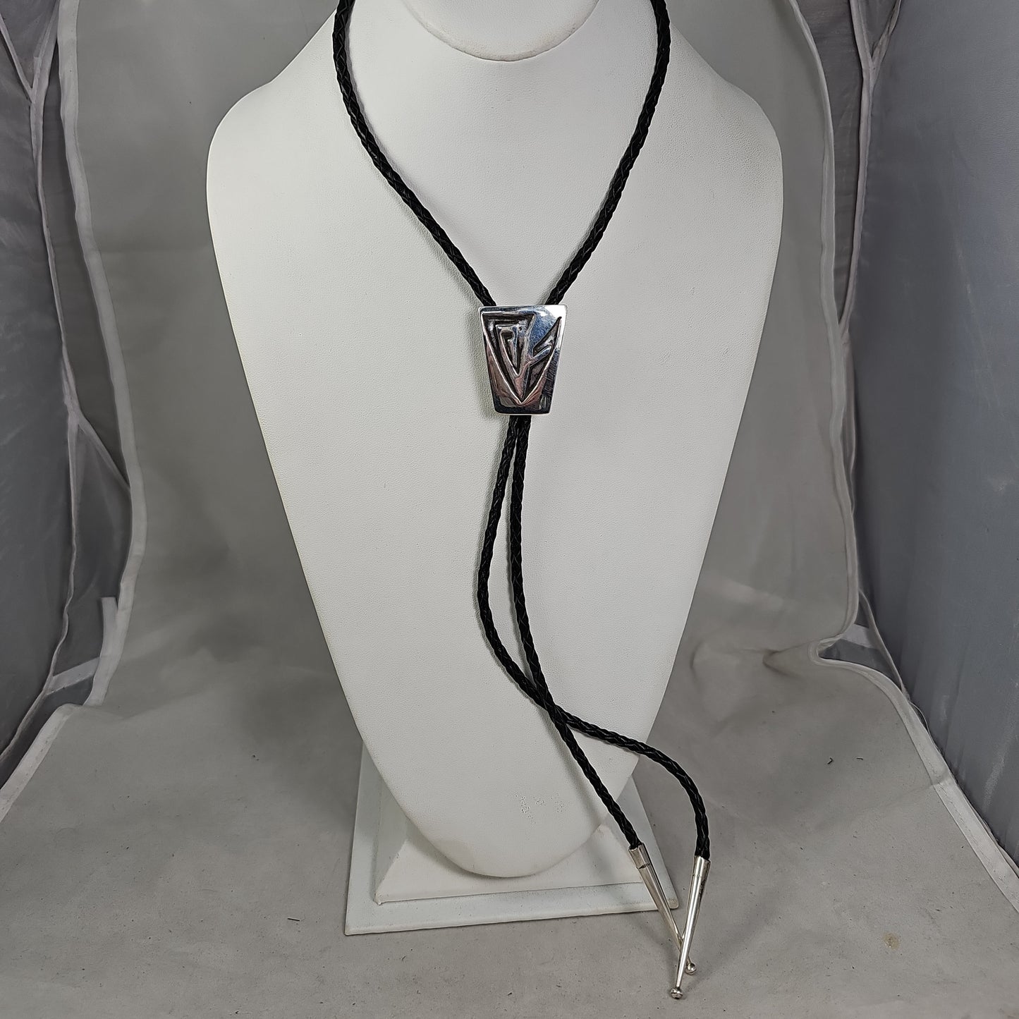 Bolo tie