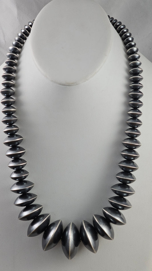 Navajo Saucer pearls 22"