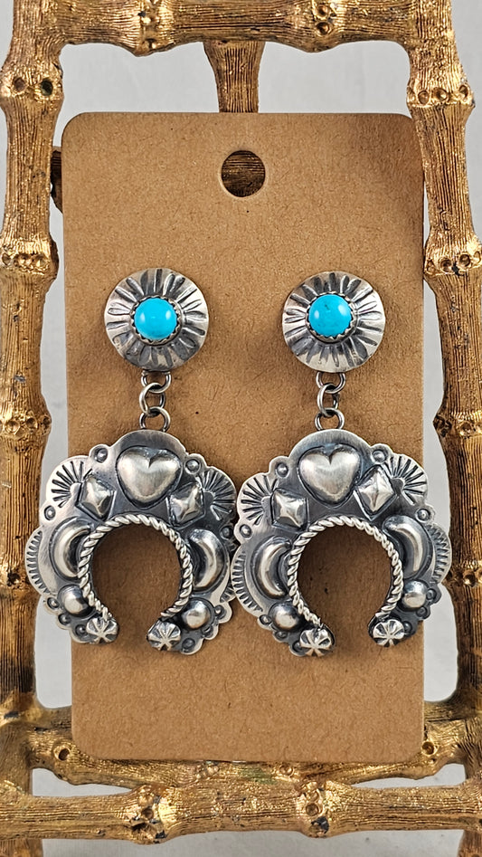 Heart stamp naja earrings