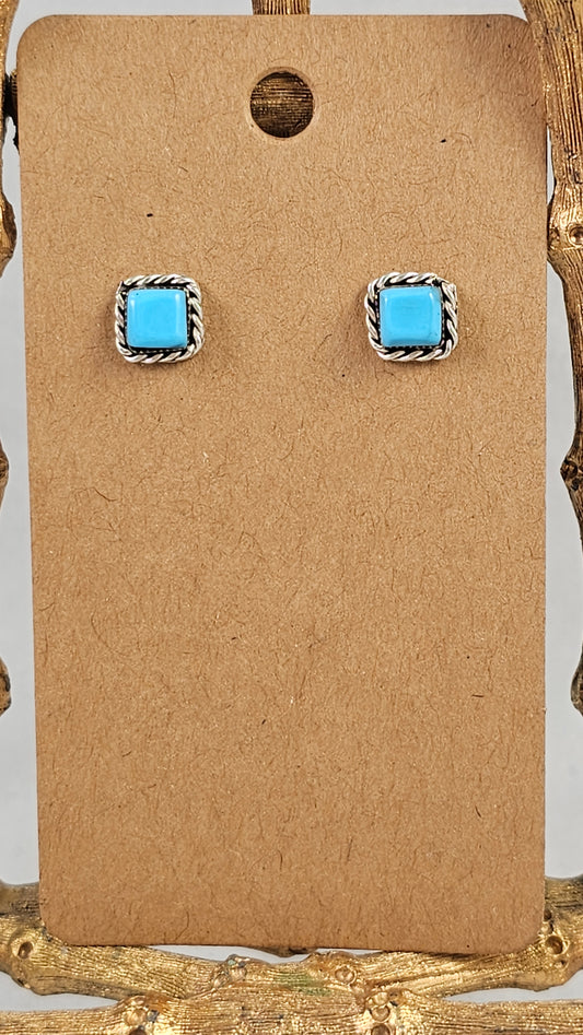 Square rope stud earrings