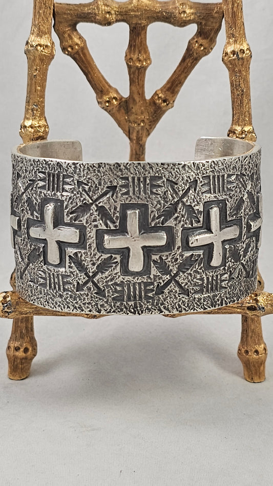 Cross cuff by Ronnie Willie