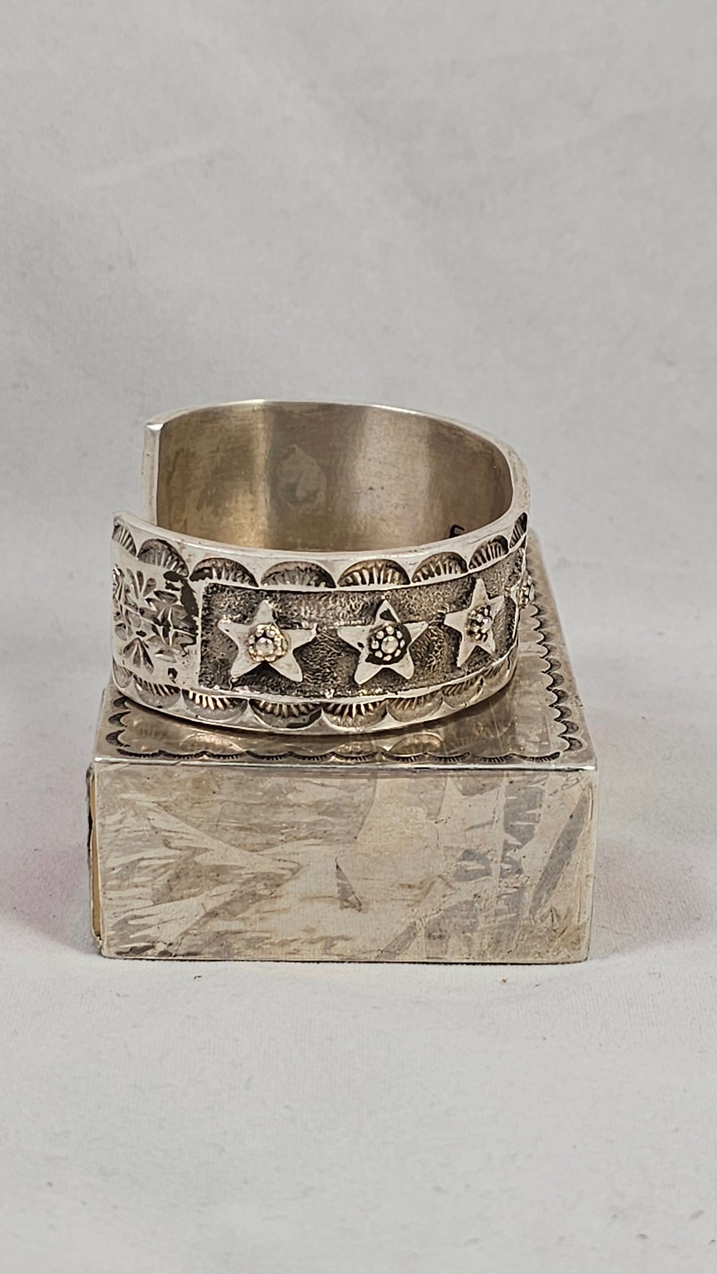Heavy Star Cuff