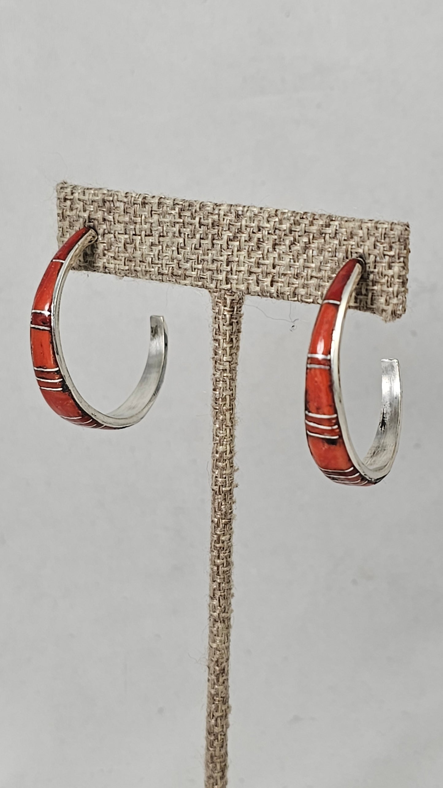 Coral inlay hoop earrings