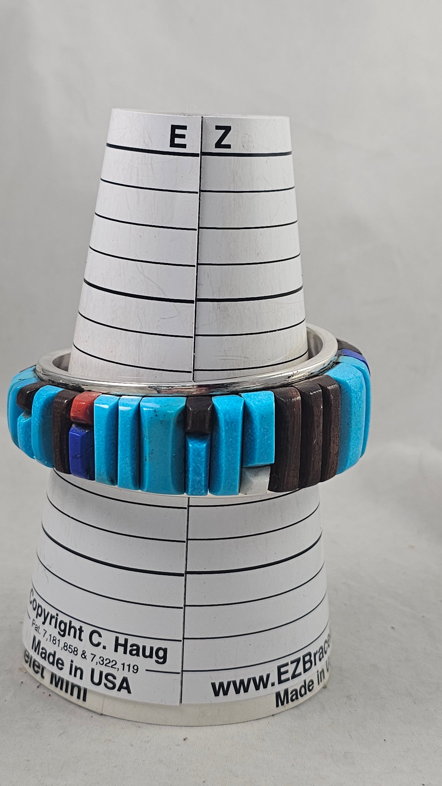 Chimney Butte geometric design turquoise cuff bracelet.