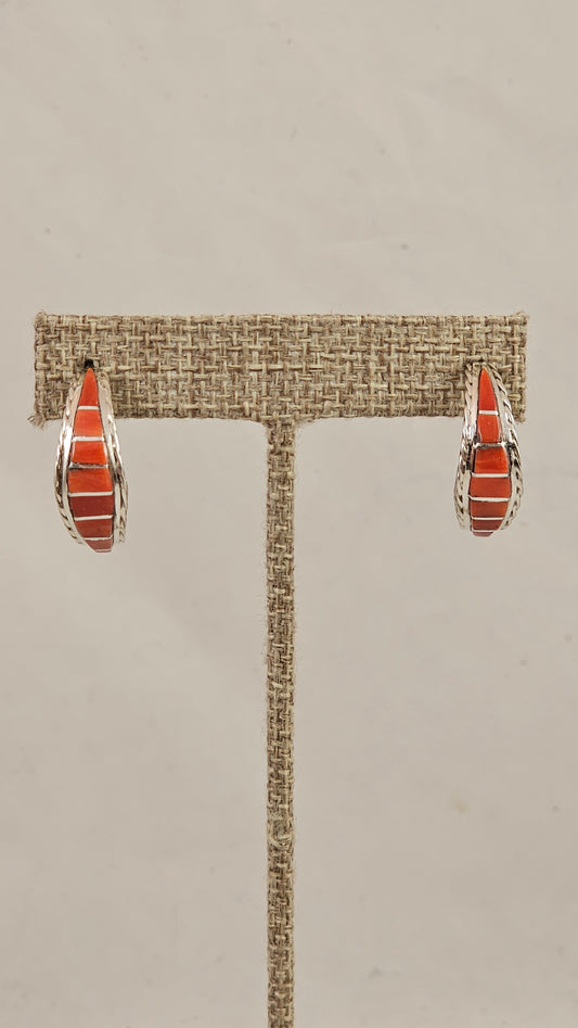 Coral inlay hoop earrings