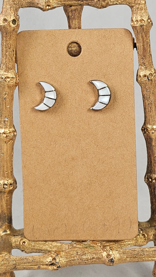 Mother of pearl crescent moon earrings