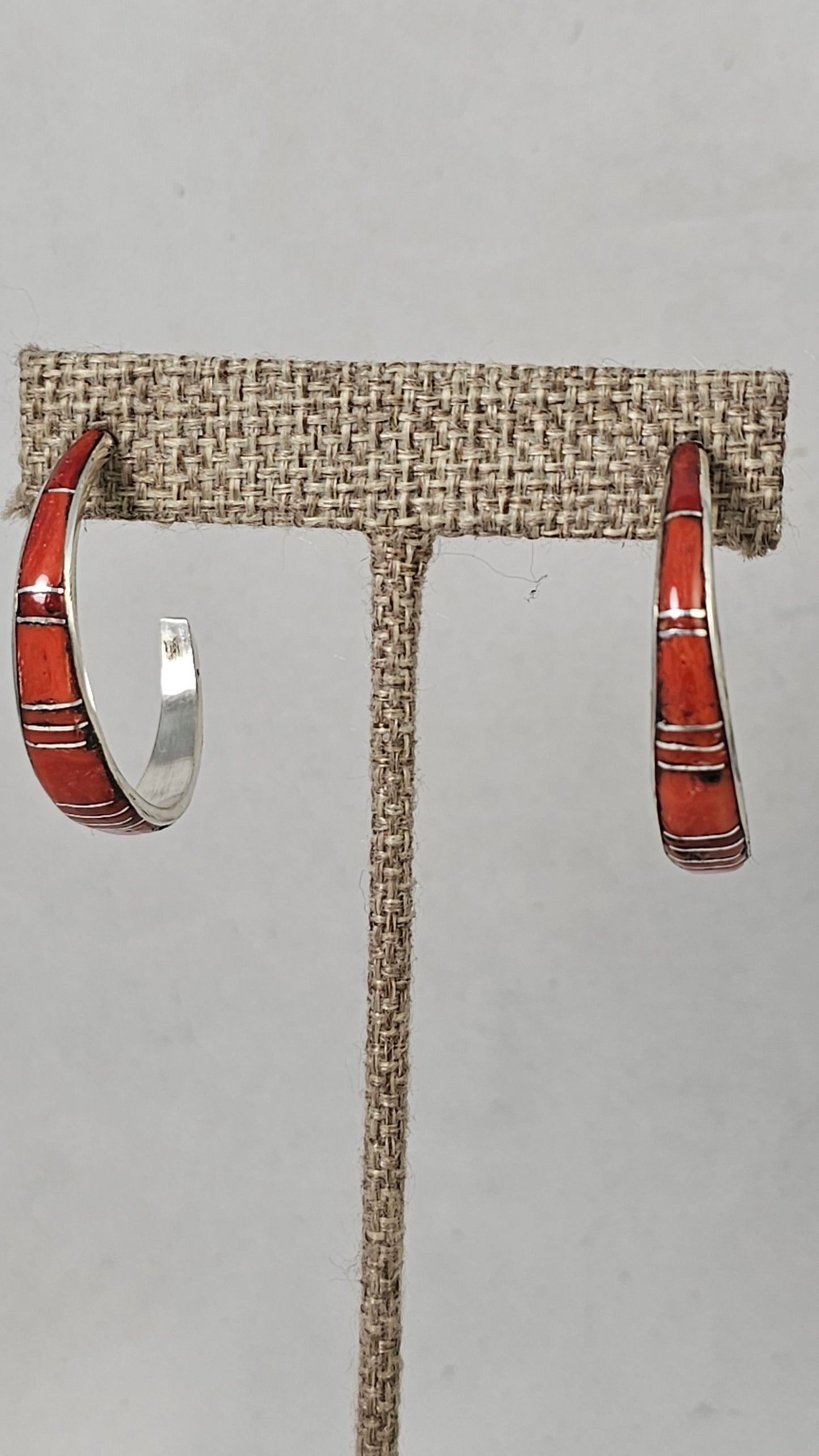 Coral inlay hoop earrings