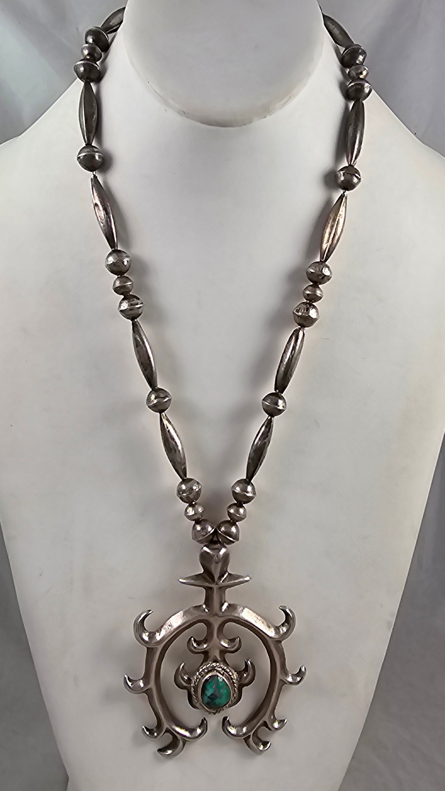 Naja necklace