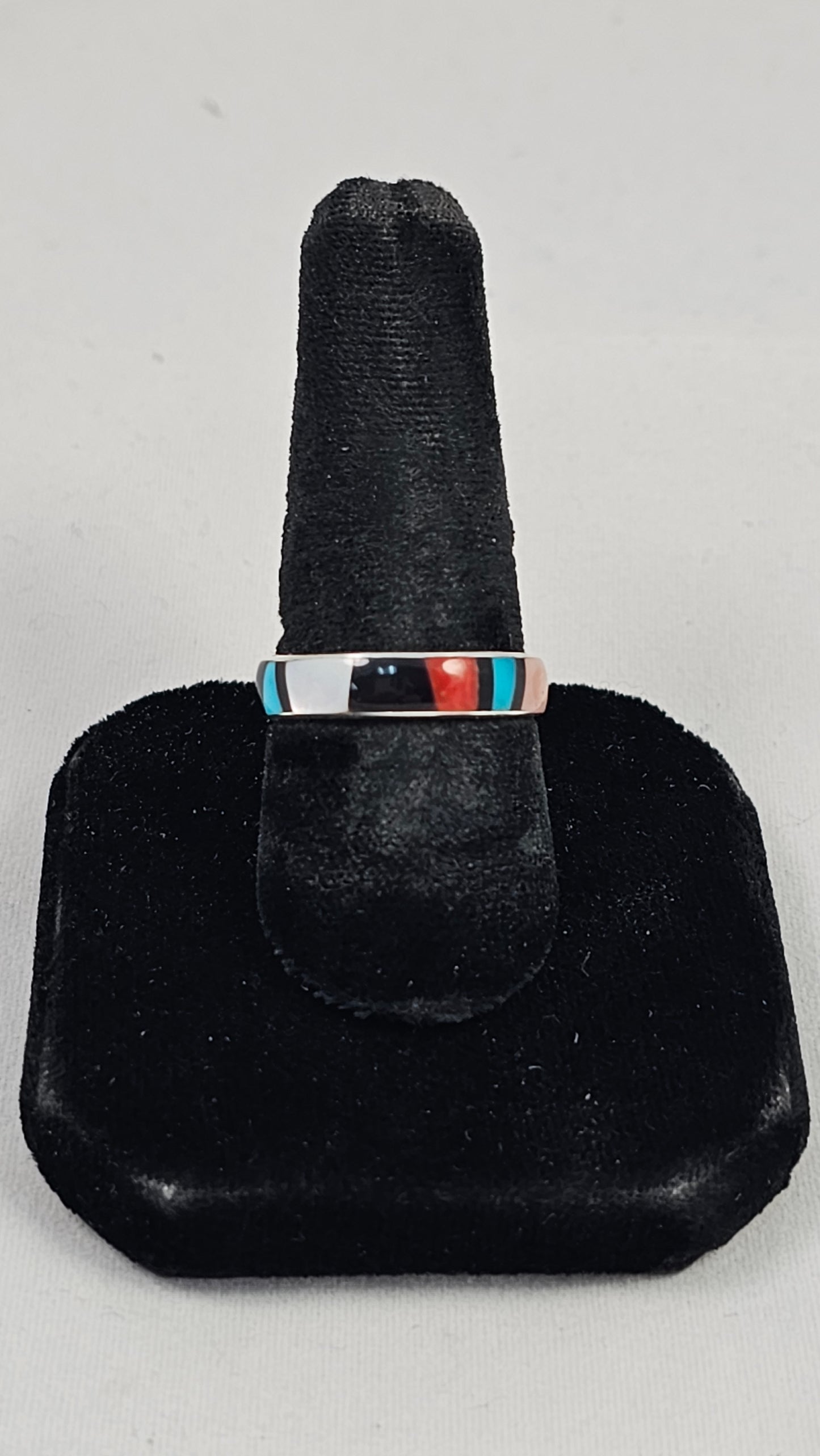 Multistone inlay band