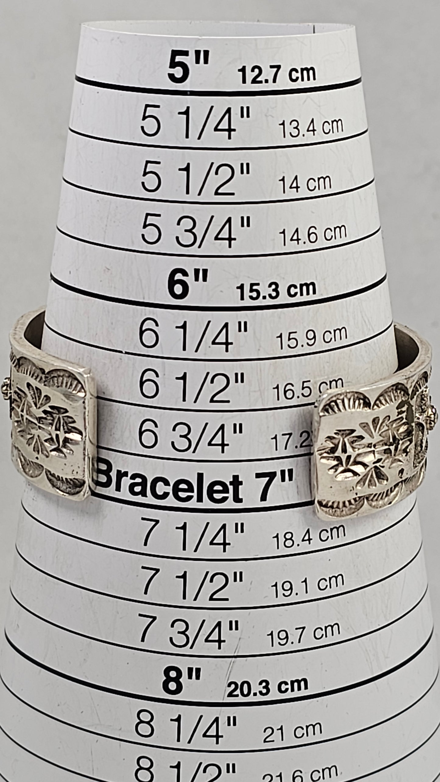 Heavy Star Cuff